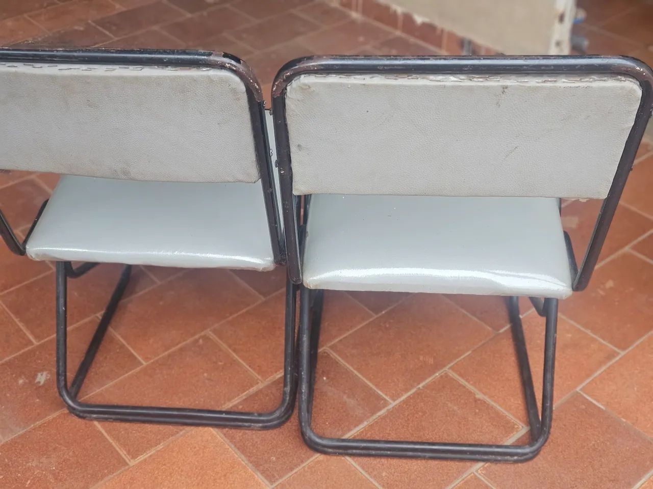 Cadeiras - Foto 2