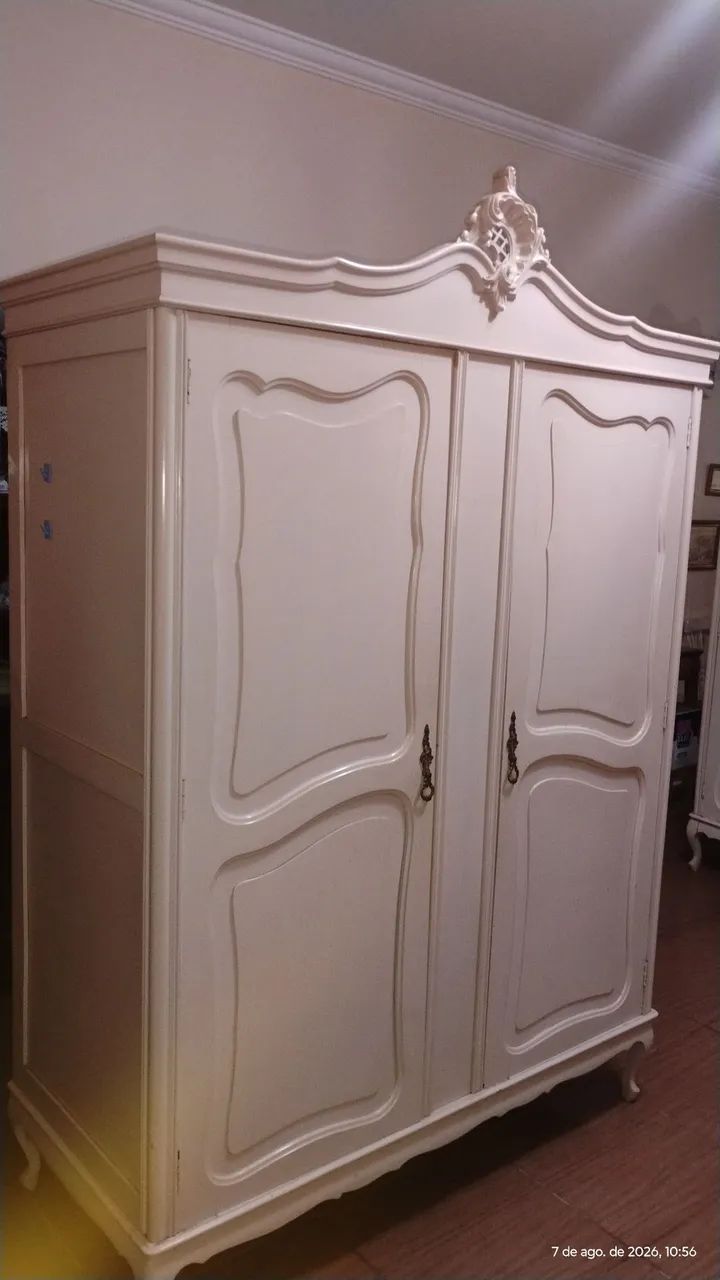 VENDO GUARDA-ROUPA PROVENÇAL LUIZ XV 2P. - Foto 2