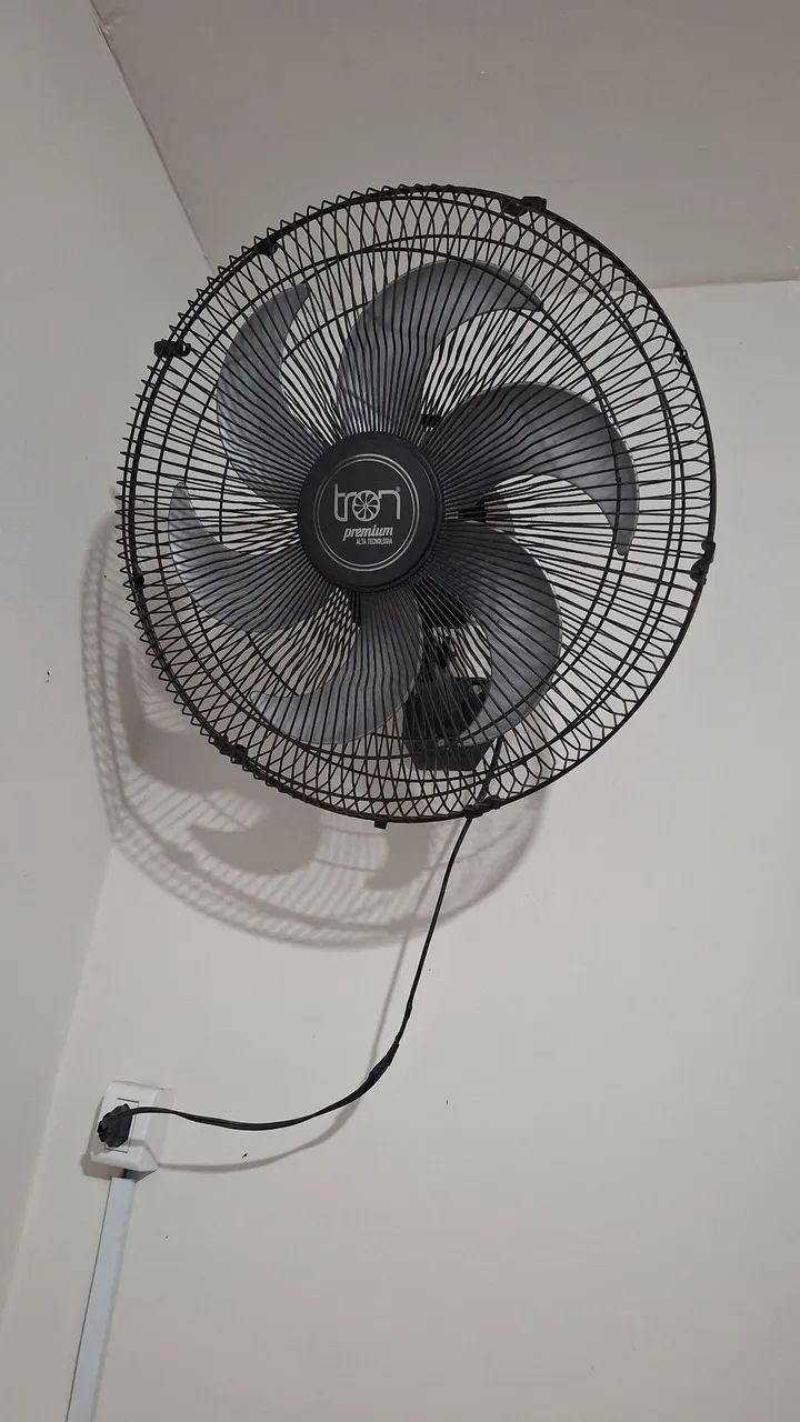 Vende ventilador de parede