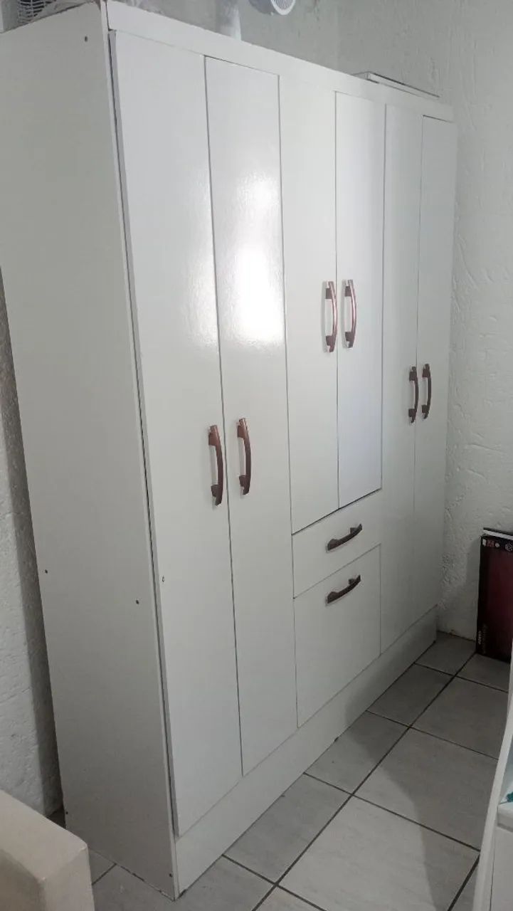 Vendo esse guarda roupa 