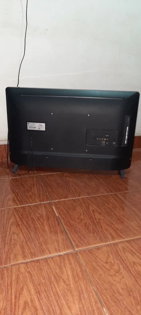 TV LG 32' LCD COM DFEITO! C/CONTROLE REMOTO - Foto 2