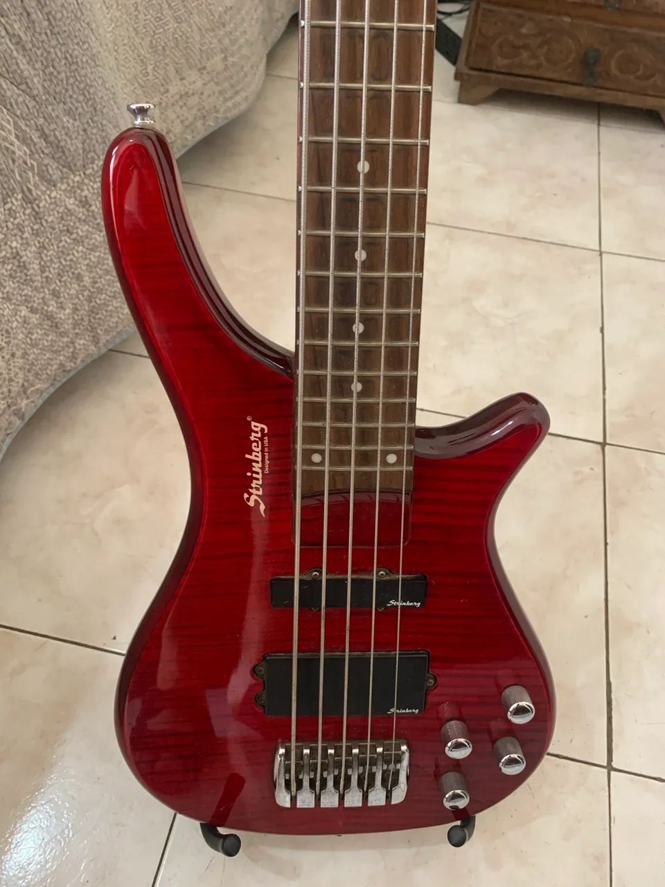 Baixo strinberg - Foto 2