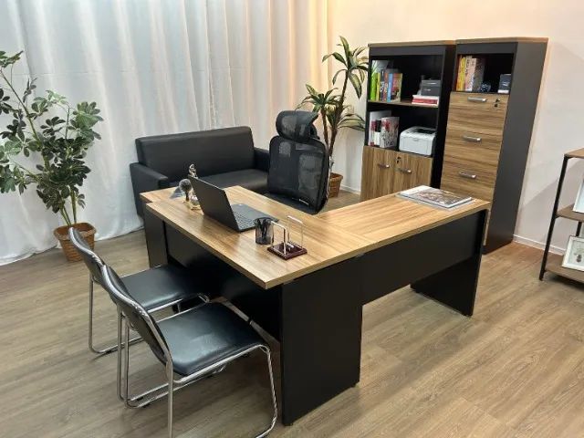  Mesa em L com pé painel entrega e montagem grátis