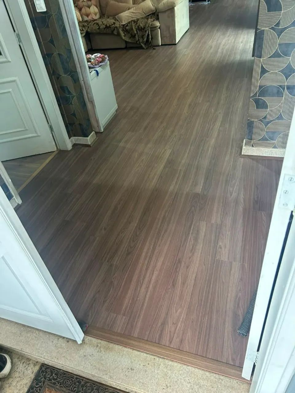 Piso Laminado Material Completo e Mão de Obra Especializada  - Foto 3