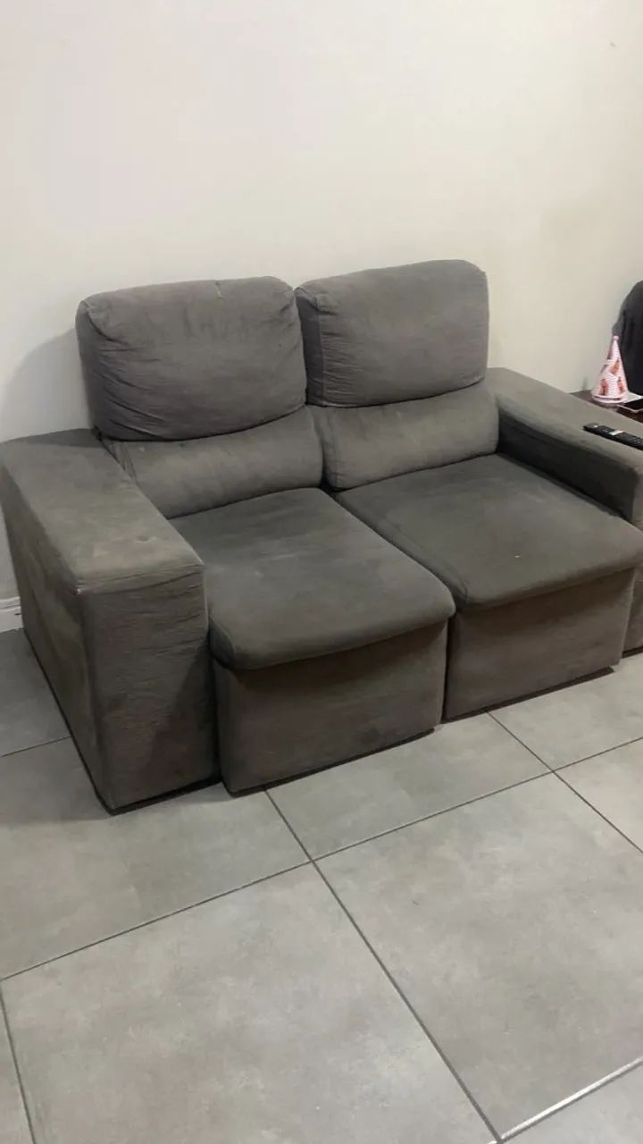 Sofá dois lugares
