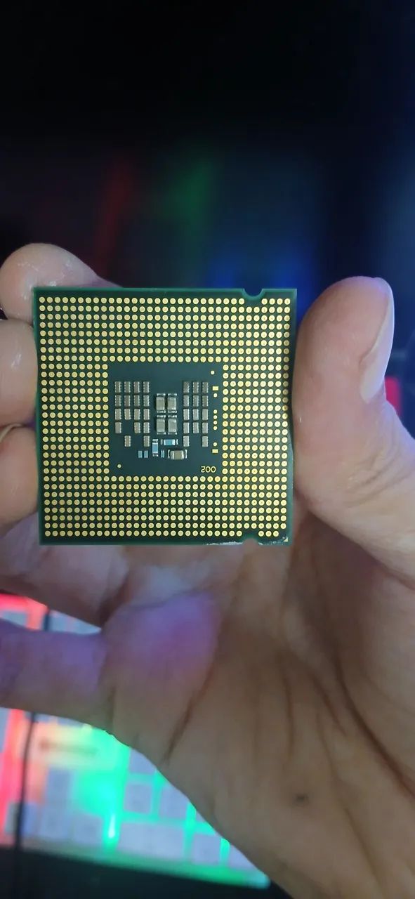 Processador Core 2 Quad Q8200 - Foto 2
