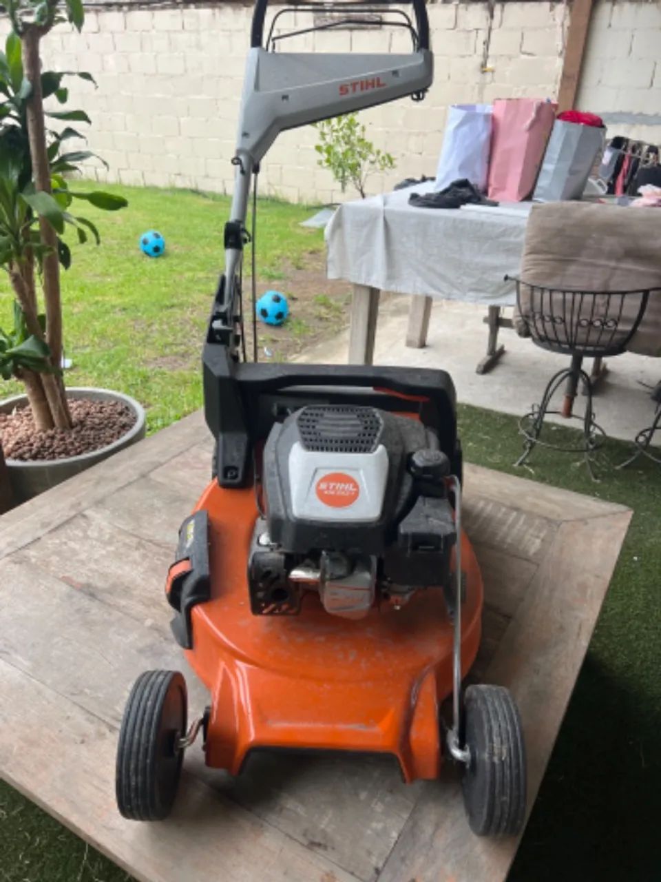 Cortador de Grama STIHL a Combustão RM 253
