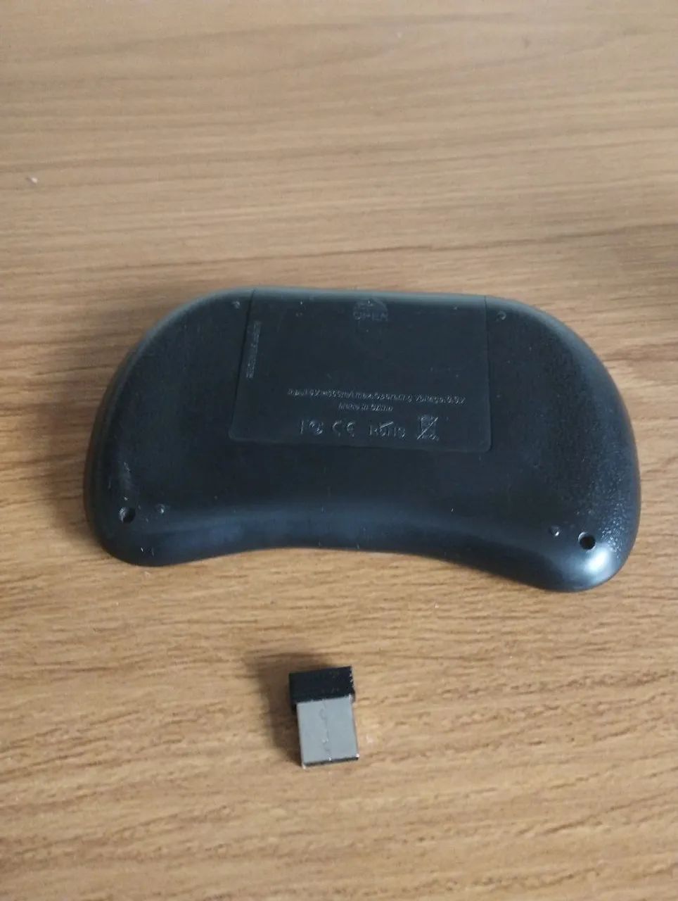 Mini teclado sem fio  com mouse acoplado  - Foto 3