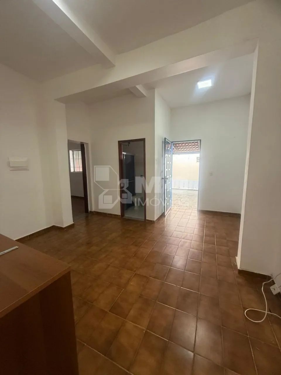 CASA 2 QUARTOS COM GARAGEM COBERTA NO SETOR SUL - Foto 3