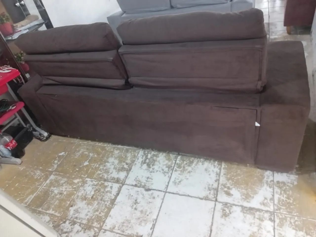 VENDO UM SOFA RETRATO NOVO CONSERVADO - Foto 2