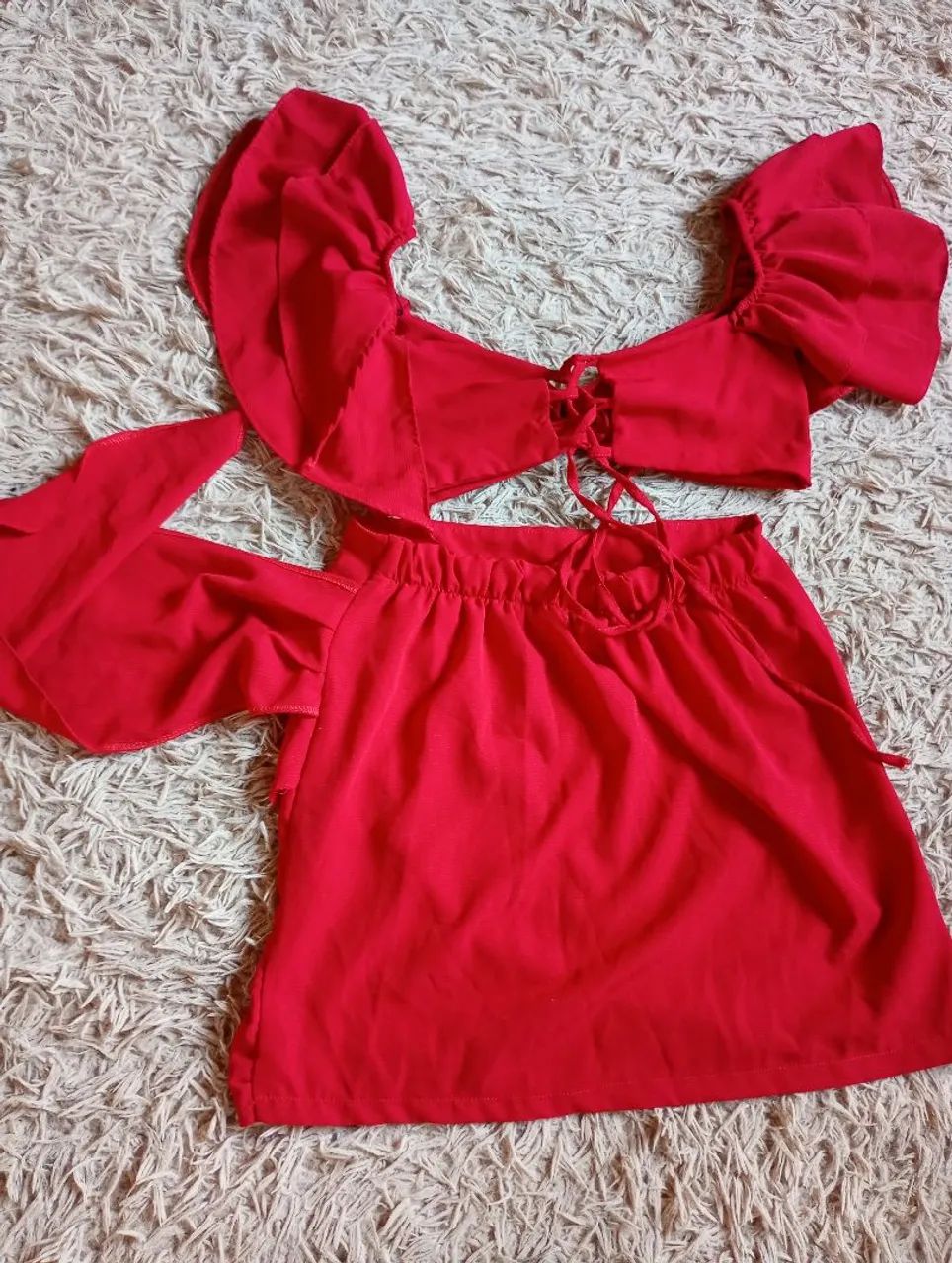 Vendo conjunto de saia e blusa M - Foto 2