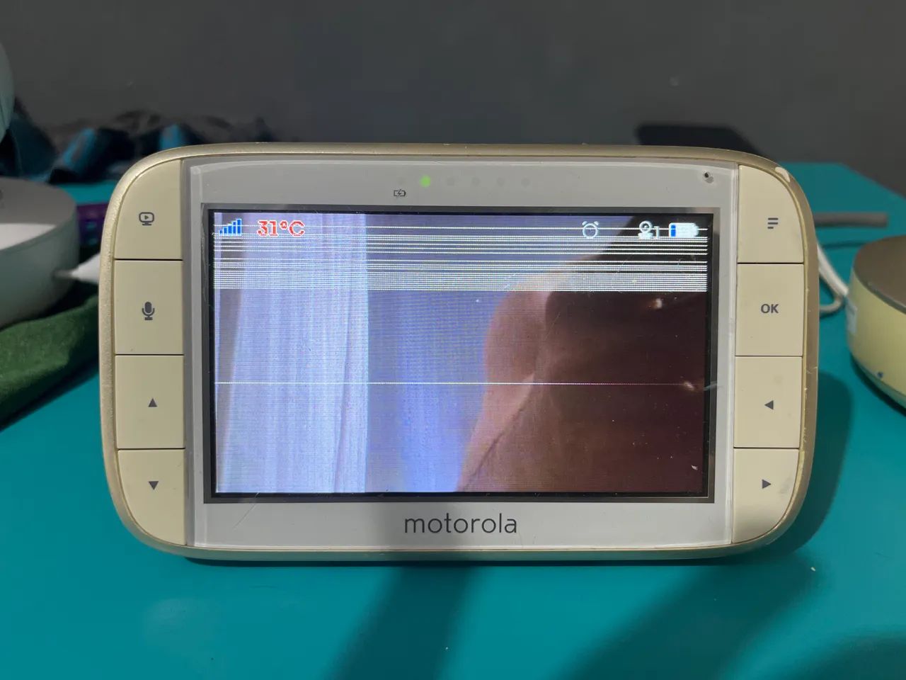 Babá eletrônica Motorola com monitor e câmera. - Foto 3