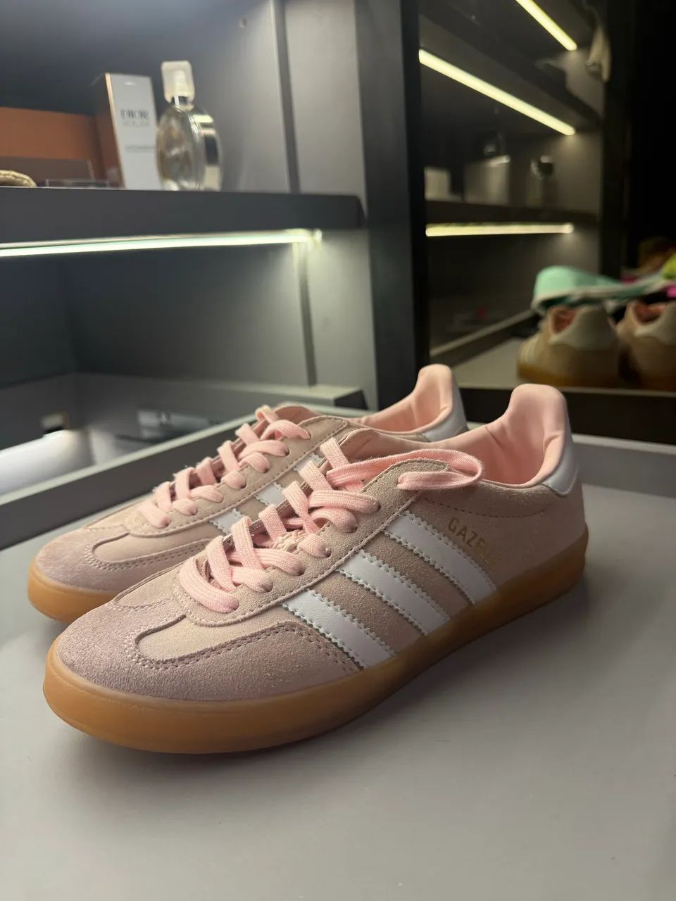 Tênis ADIDAS GAZELLE ROSA  - Foto 3
