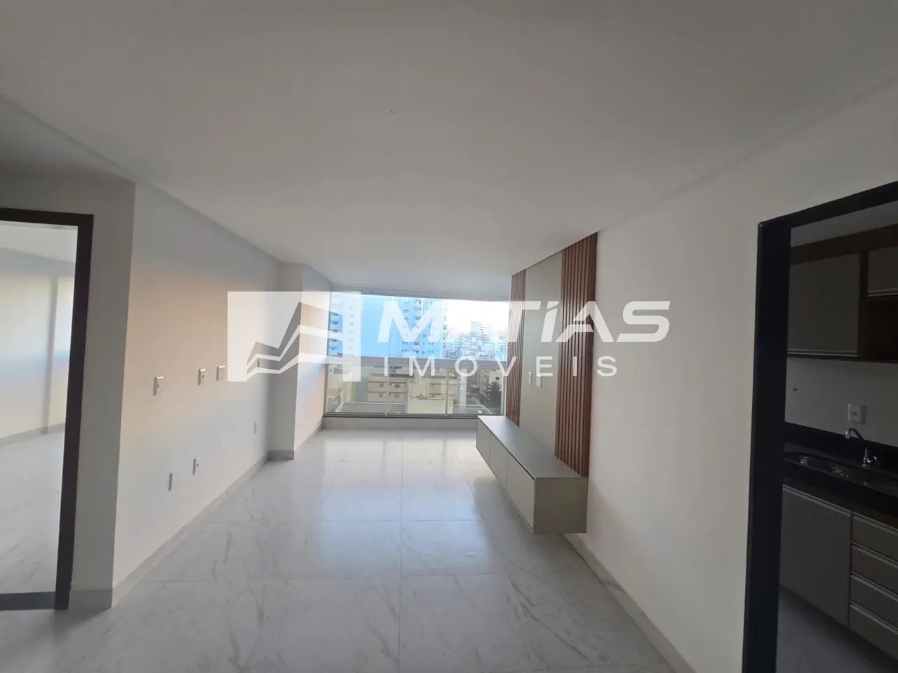 Imperdível apartamento para locação na Praia do Morro, Guarapari-ES: 2 quartos, 1 suíte, 1