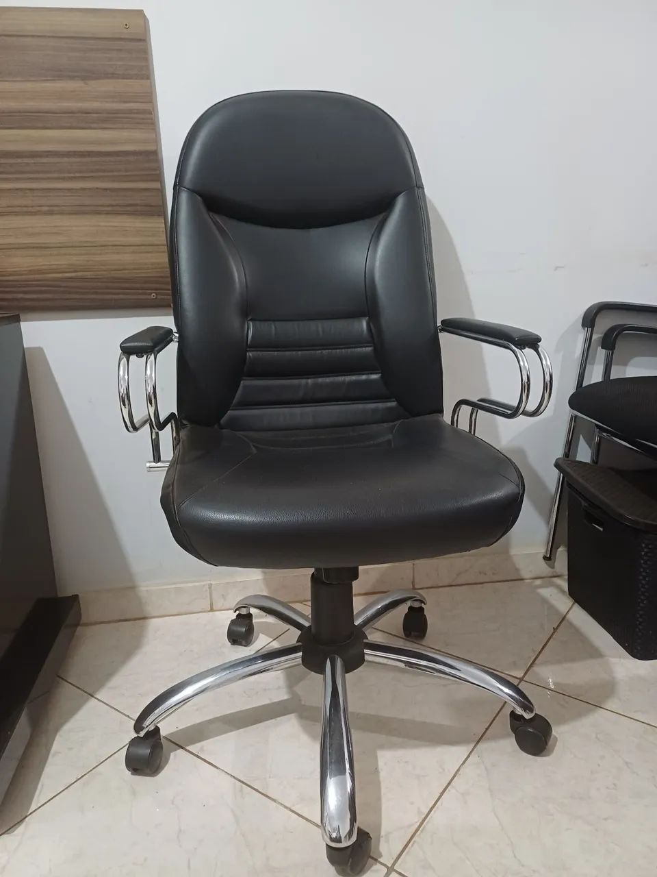 Cadeira executiva - Foto 2