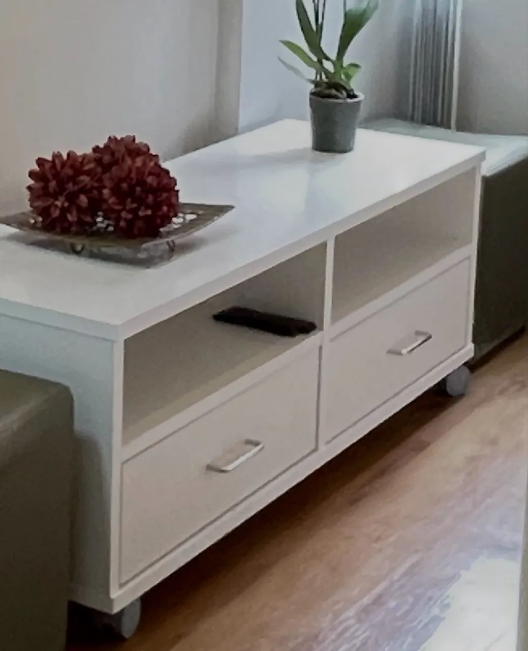 Rack branco Tok Stok duas gavetas