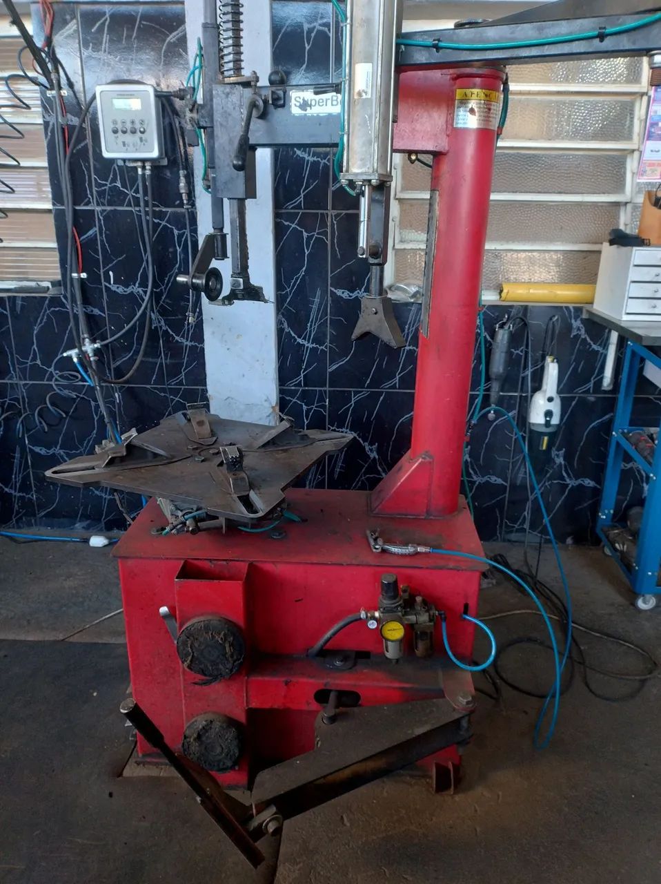 Máquina de desmontar pneu - Foto 4