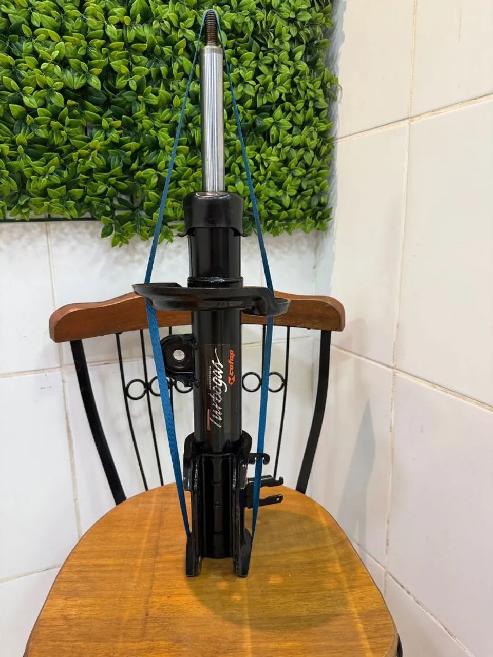 Amortecedor Dianteiro Esquerdo Jeep Renegade 2015-2019 FLEX - Foto 4