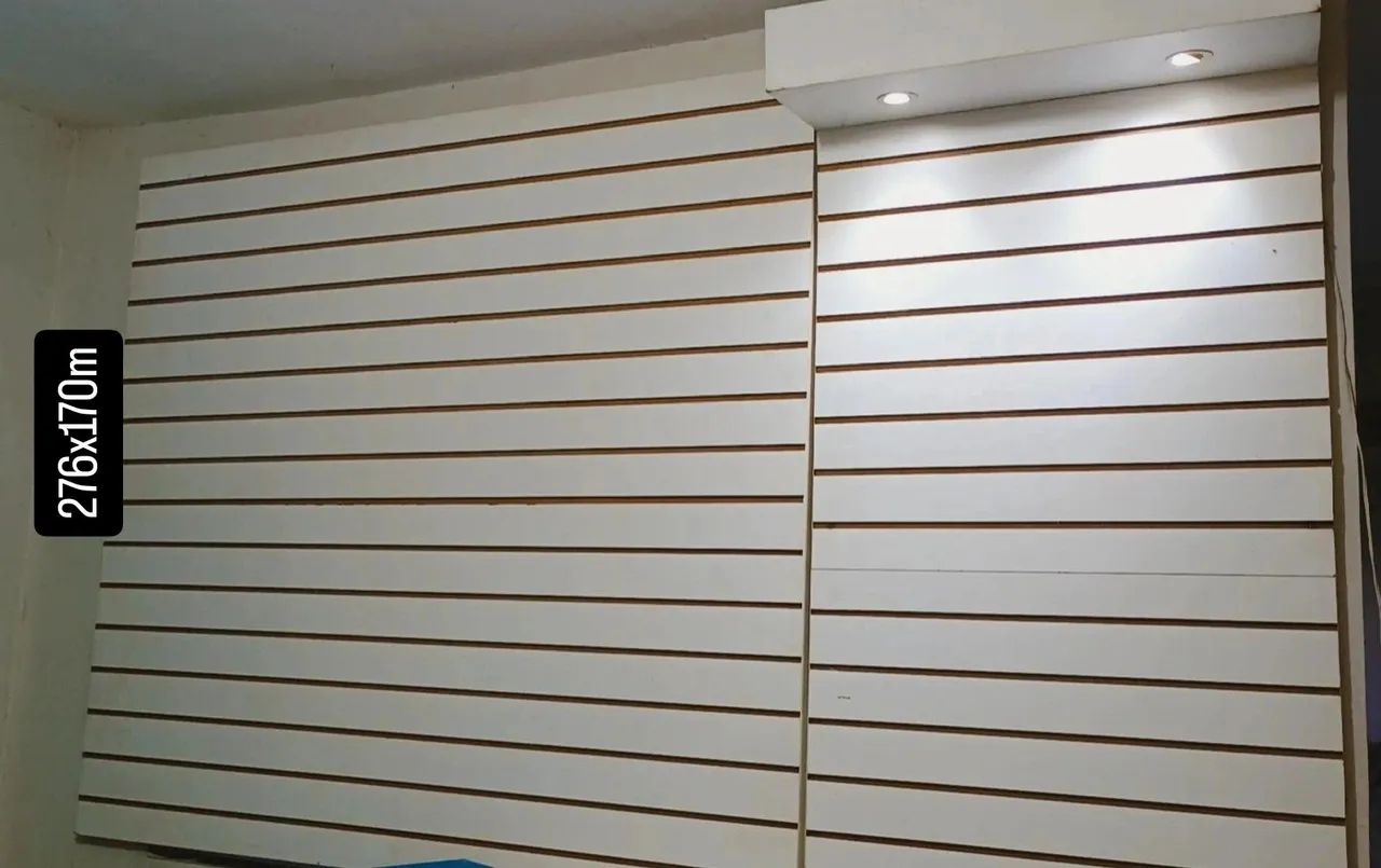 Painel Canaletado e Balcão  - Foto 2