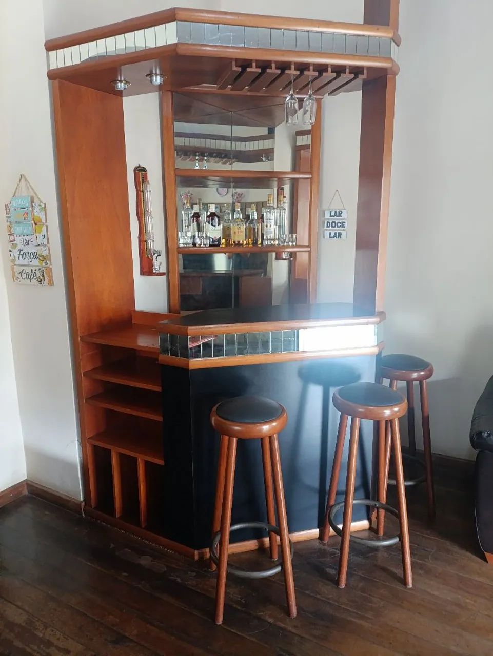 Bar de Canto em Madeira Maciça  - Foto 2