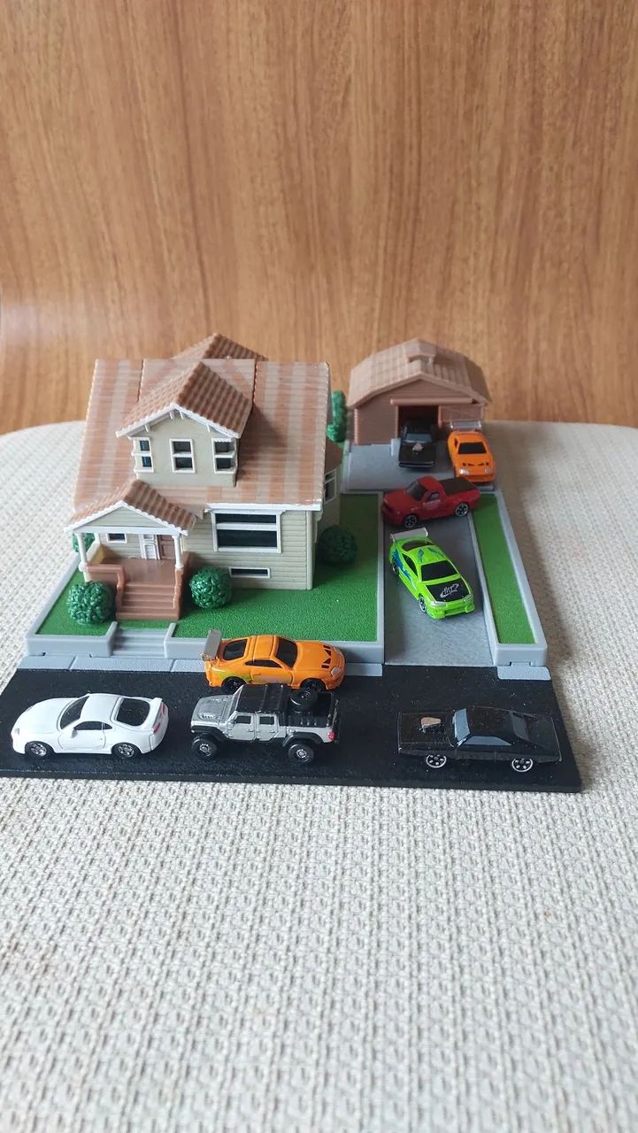 Casa e miniatura de veículos Toretto Velozes e furiosos 