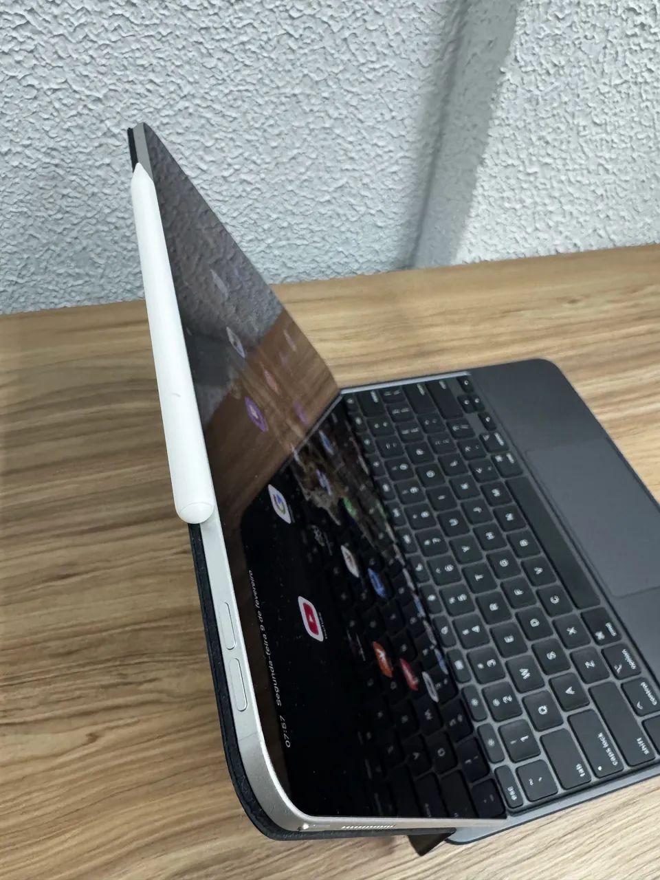 iPad Pro 13 polegadas M4 1tb + Magic Keyboard + Apple Pencil - Foto 4