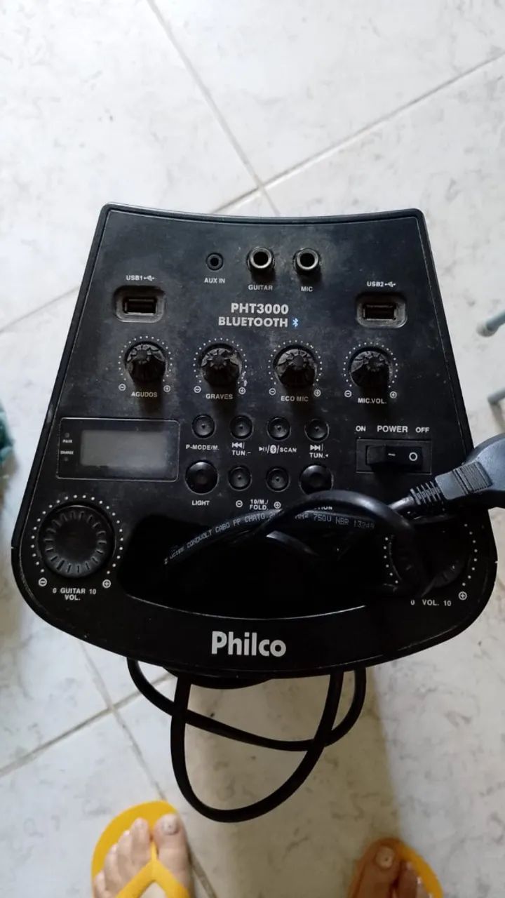 Vendo caixa de som Philco 