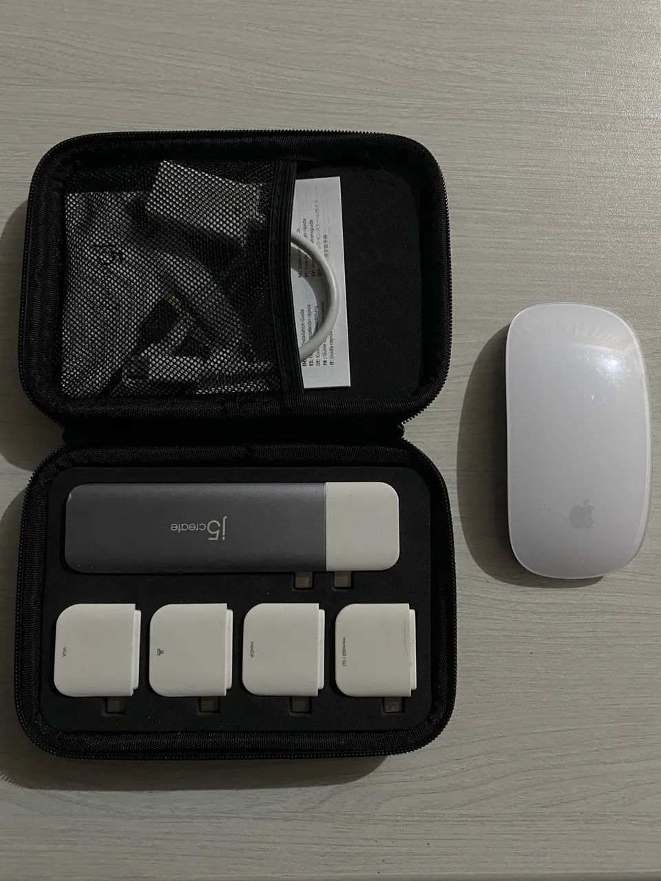 MacBook Pro 2022 M2 +MagicMouse+Adaptadores J5Create - Foto 5