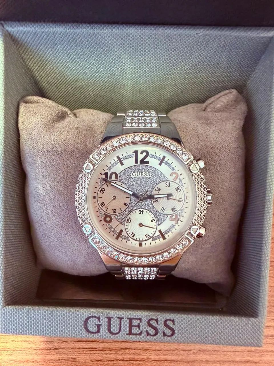 Relógio feminino Guess 