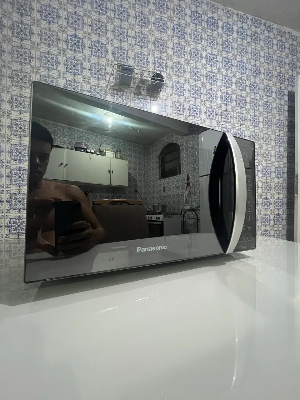 Microondas Espelhado Panasonic 31L - Foto 2