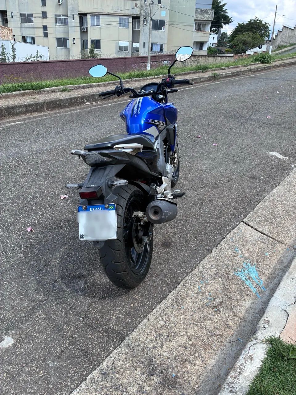 CB250 Twister - Foto 3