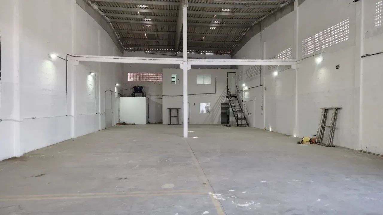 Ótimo galpão para aluguel em Porta larga