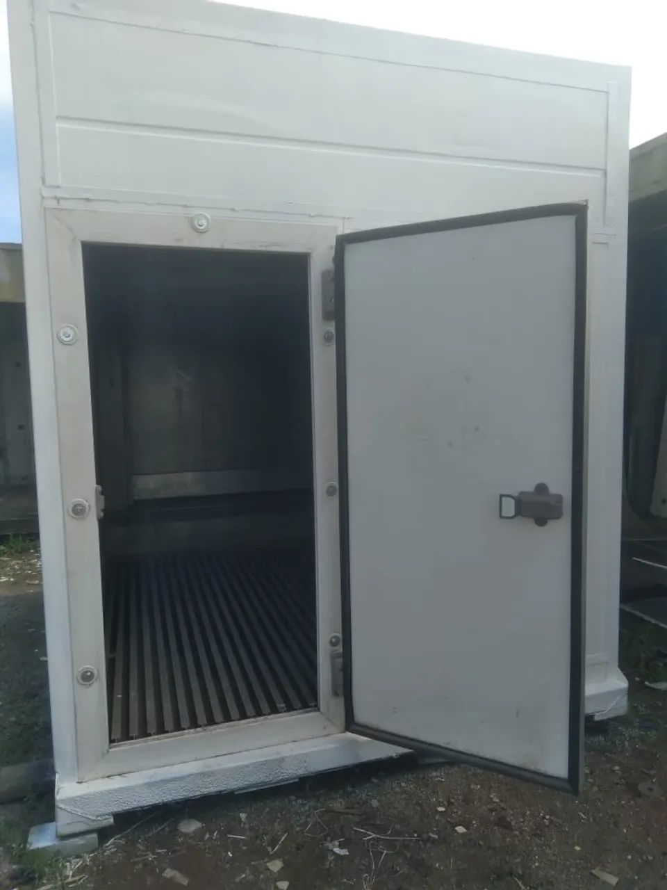CÂMARA FRIGORÍFICA CONTAINER 