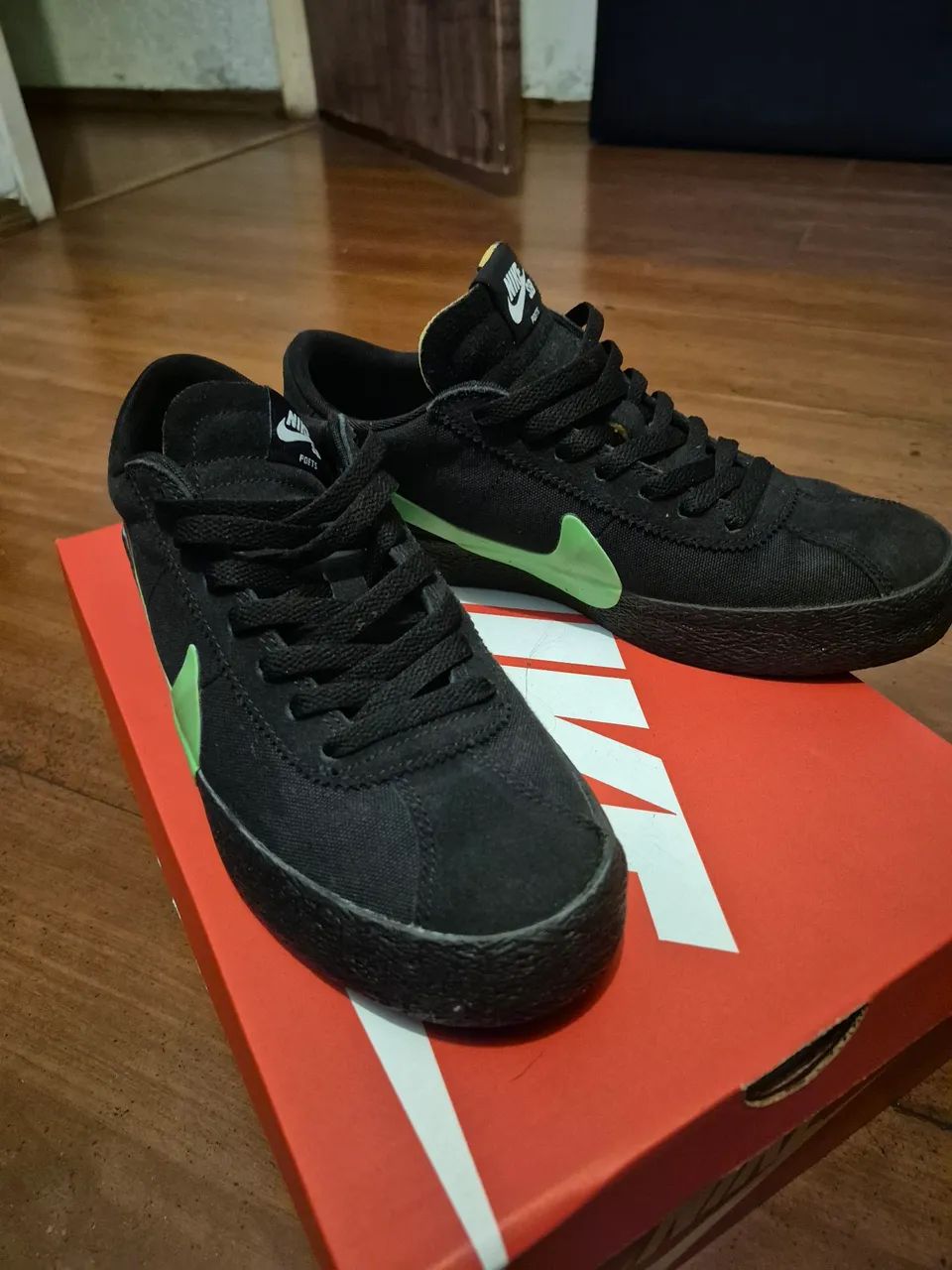 Nike Poets  - Foto 4