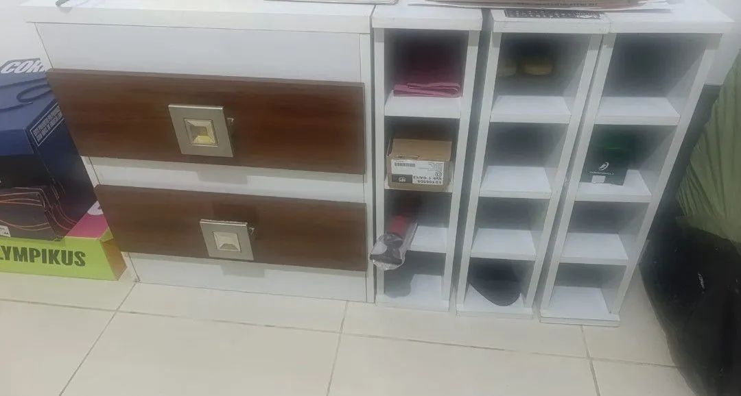 Criado mudo e nichos
