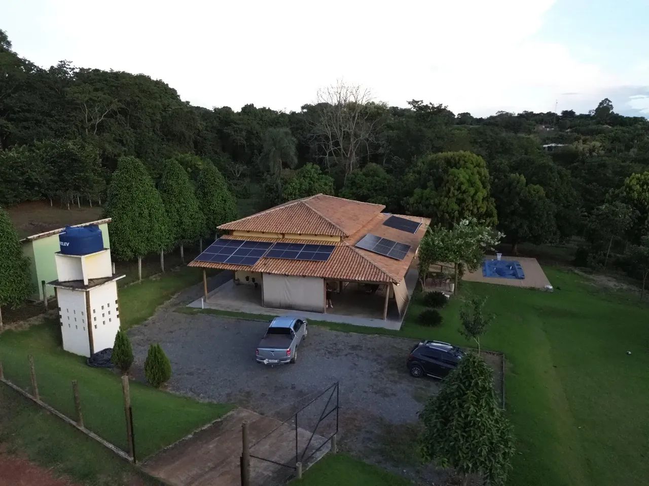 Chácara Sofisticada no Condomínio Sítios da Sinhá Caldazinha-Goiás