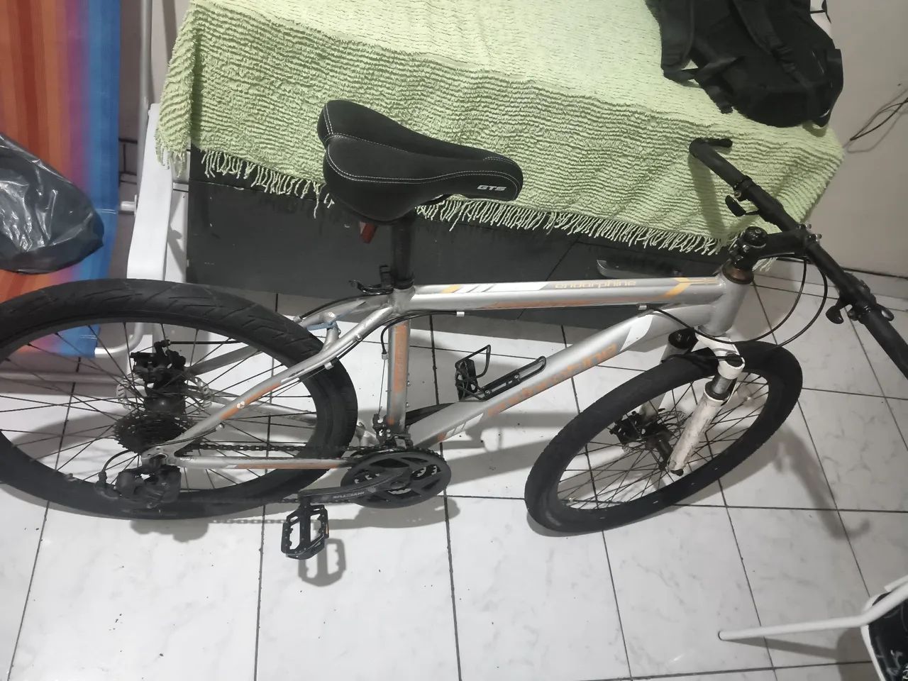 Bicicleta super confortável e resistente 