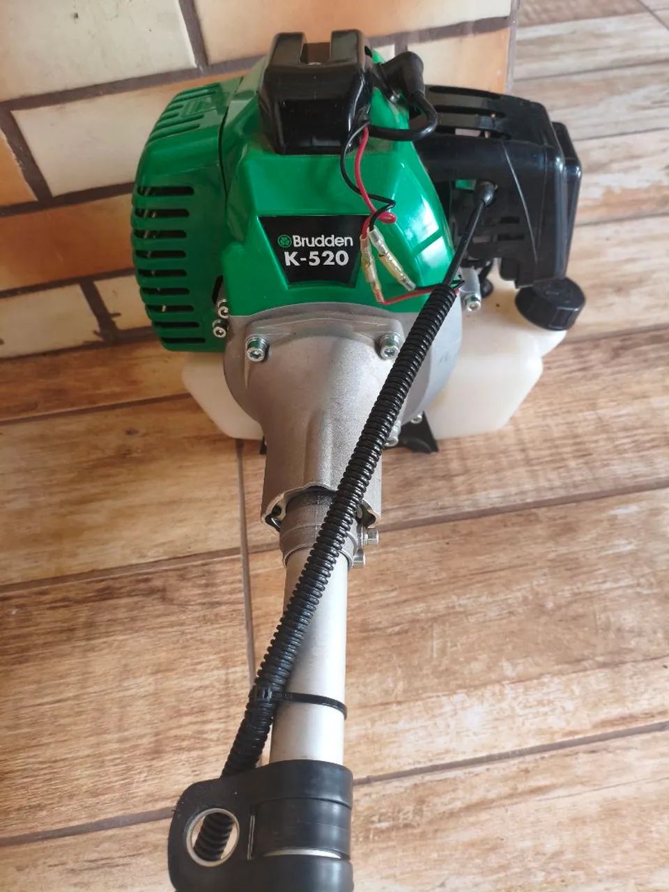 Vendo máquina de cortar grama. - Foto 2