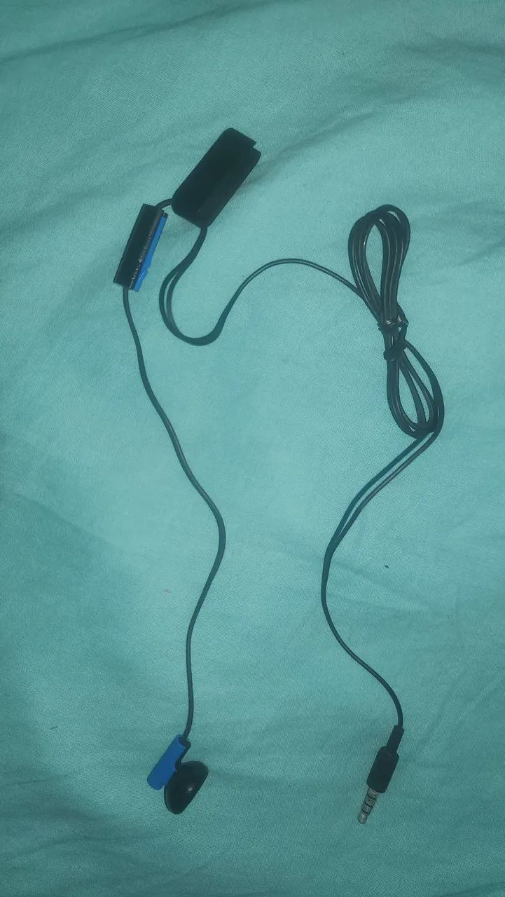 Vende-se headset original ps4 