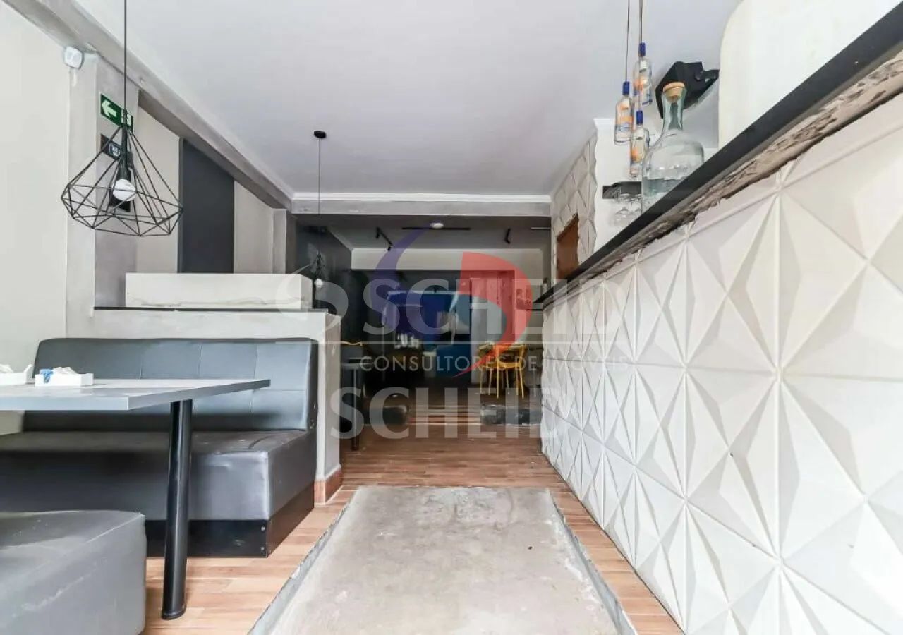 Loja/Restaurante à Venda na Chácara Santo Antônio com 300m²