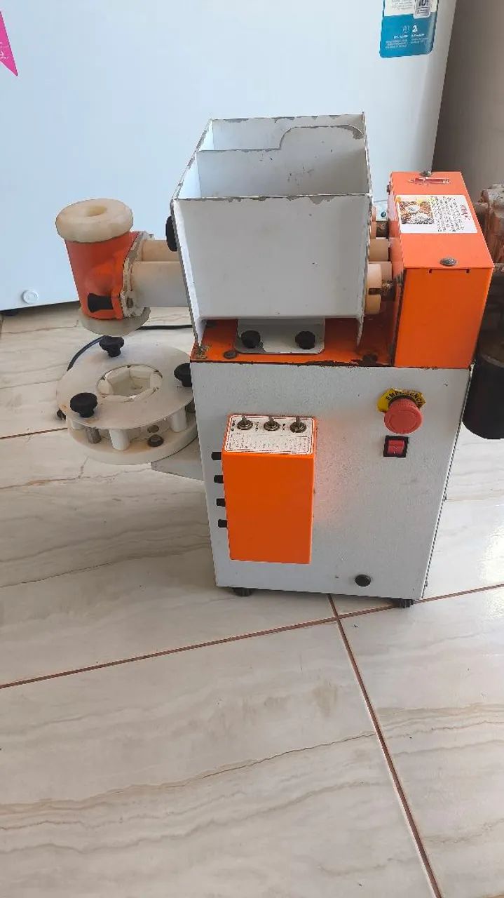 Compacta Pop - Máquina de modelar salgadinhos e docinhos para festa - Foto 4