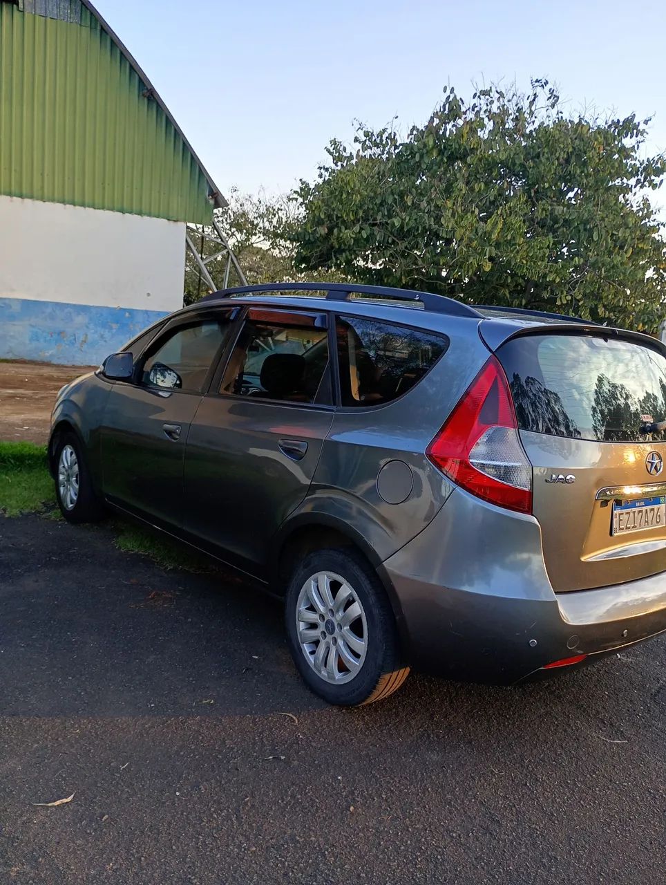 JAC J6 2.0 16V 5P Mec. 2012 - Foto 3