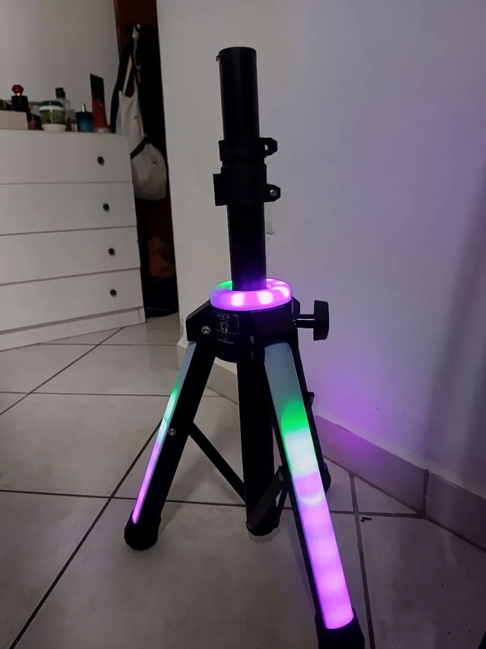 Tripé para caixa de som - Foto 2