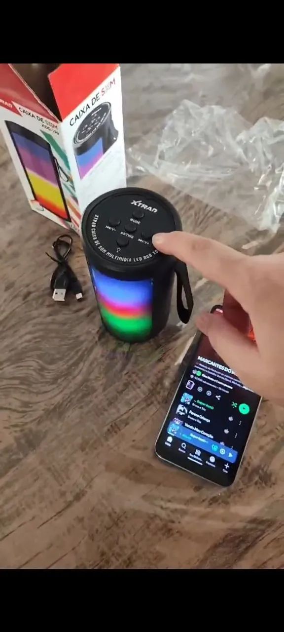 Caixinha de som Bluetooth com RGB - Foto 5