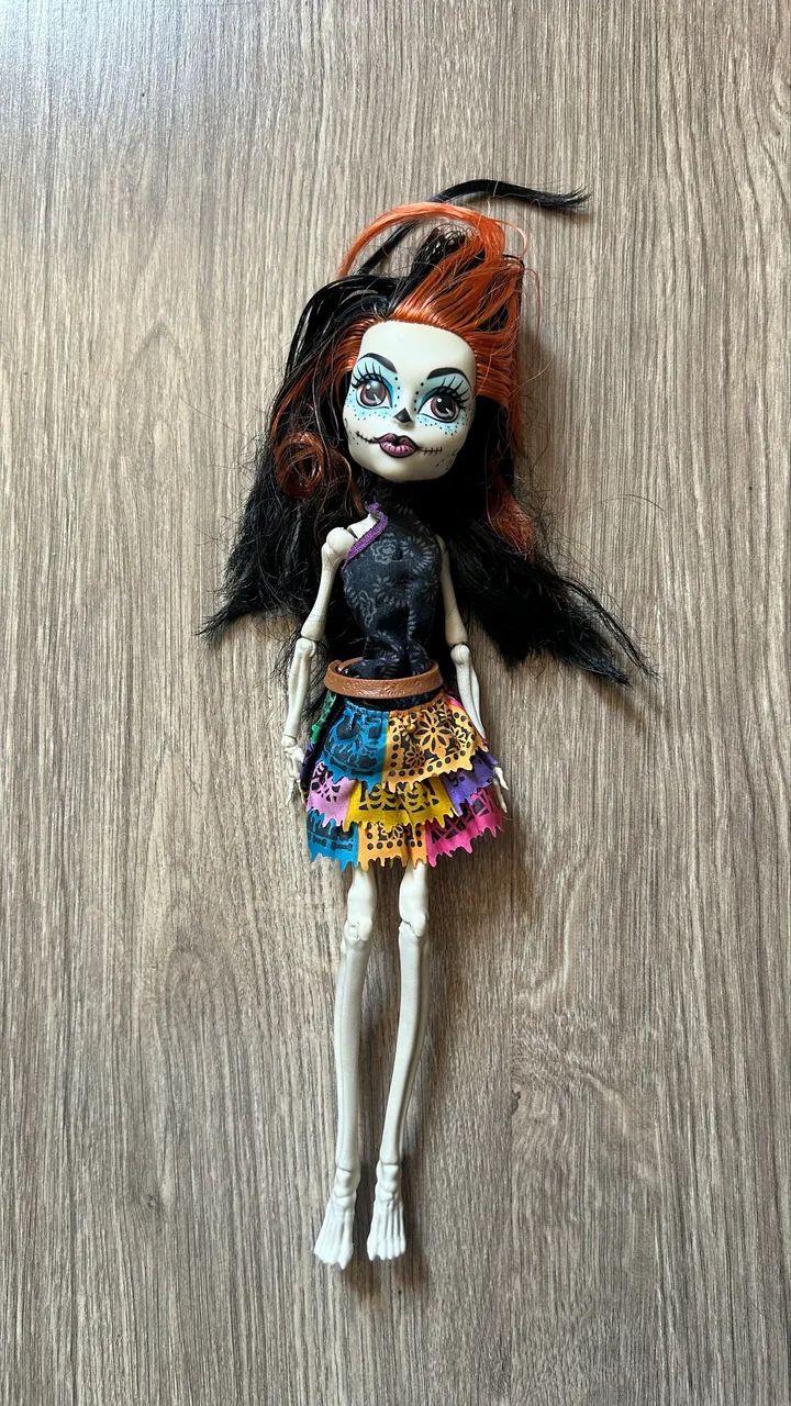 Boneca Monster High Skelita - Scaris/Básica