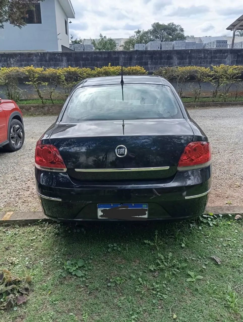 Fiat Linea Essence 1.8 Flex 16V 4P 2012