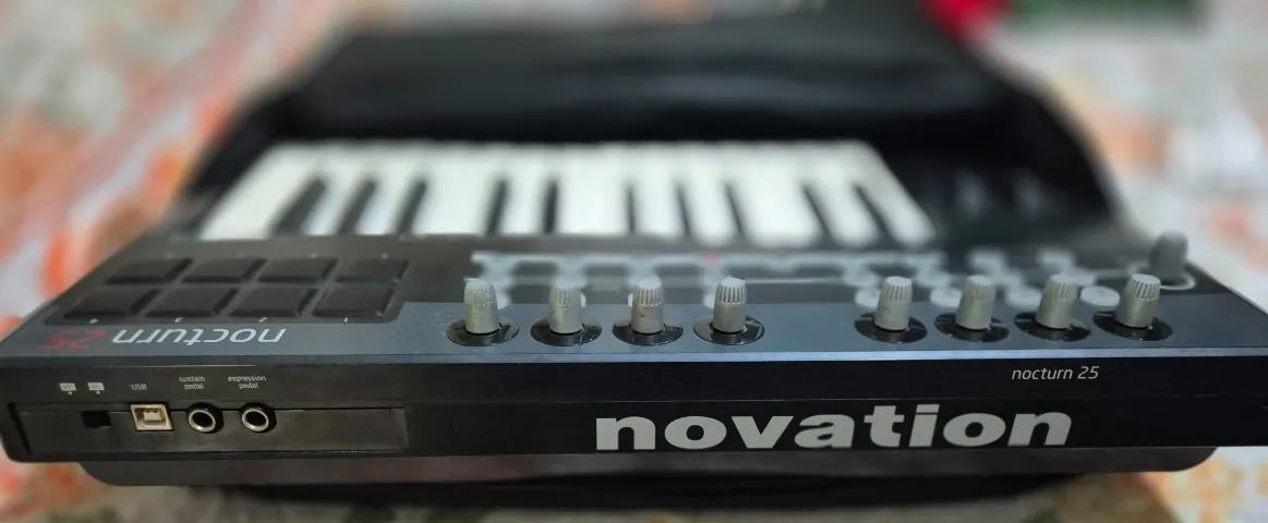 Novation Nocturn 25 teclas - Foto 5