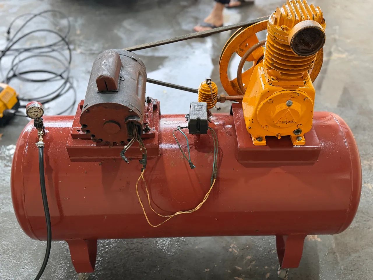 Compressor de Ar 10 PÉS 2 HP - Foto 4