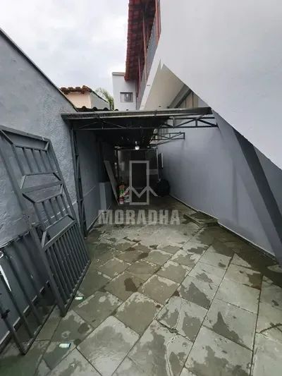 Casa em Excelente Localização - Foto 2
