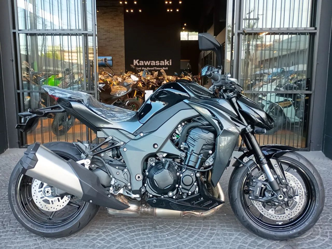 Kawasaki 1000 2027 - 1482844988 | OLX